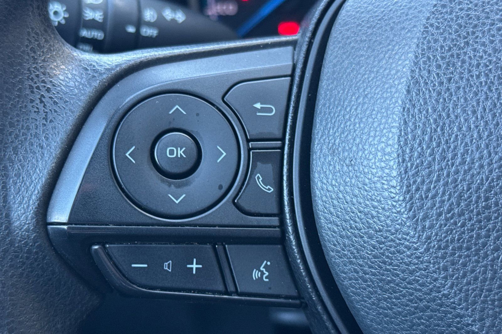 Certified 2023 Toyota RAV4 AWD Hybrid image 32