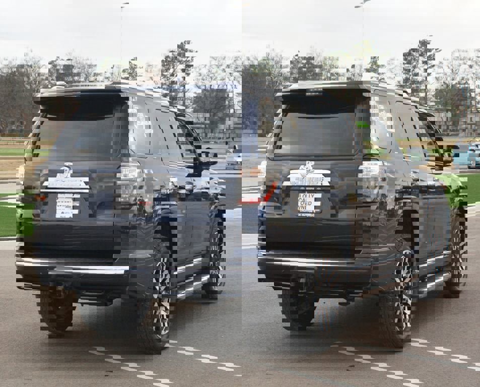 Used 2024 Toyota 4Runner Limited image 21