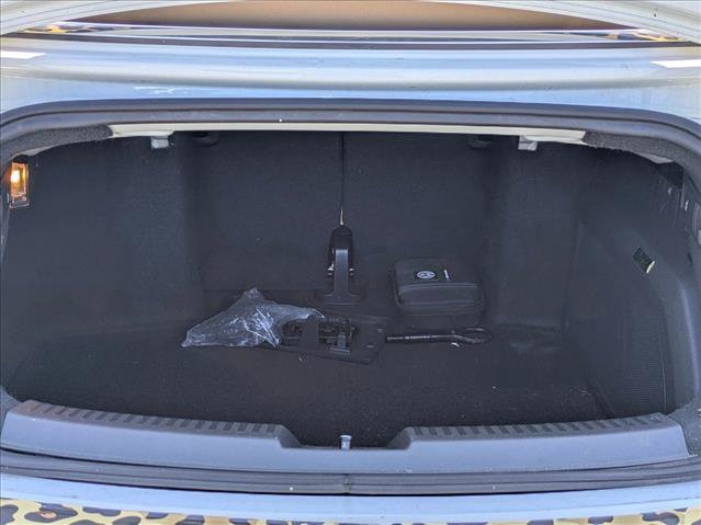 Used 2019 Volkswagen Beetle 2.0T FWD image 6
