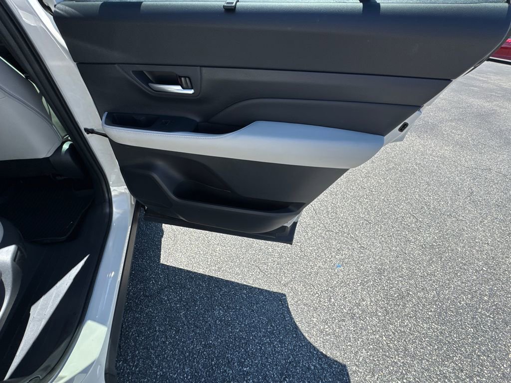 Used 2024 Toyota Grand Highlander Limited image 16