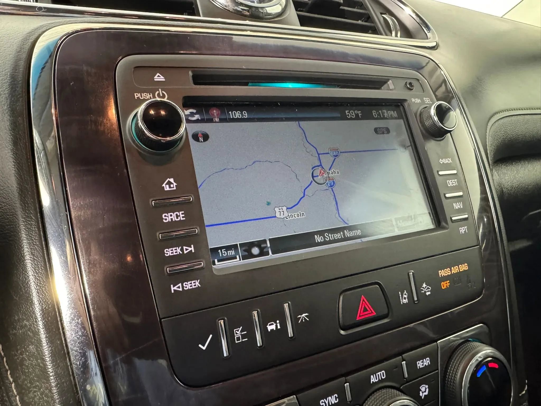 Used 2017 Buick Enclave Premium w/ Experience Buick Package AWD/4WD image 18