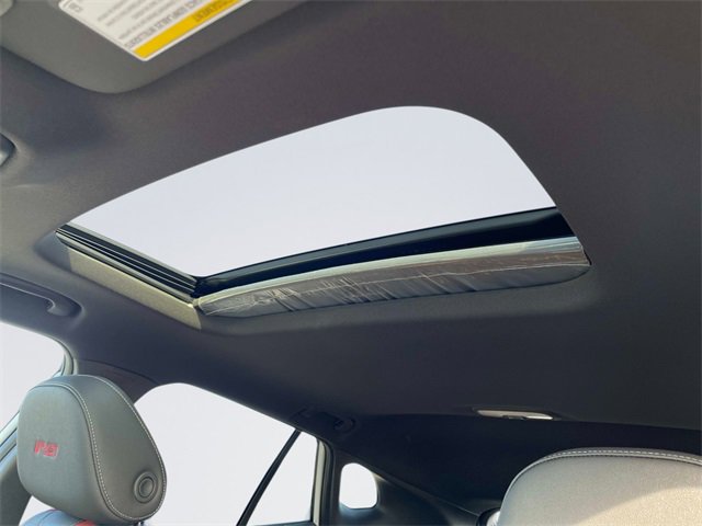 New 2026 Chevrolet Trax RS w/ Sunroof Package image 22