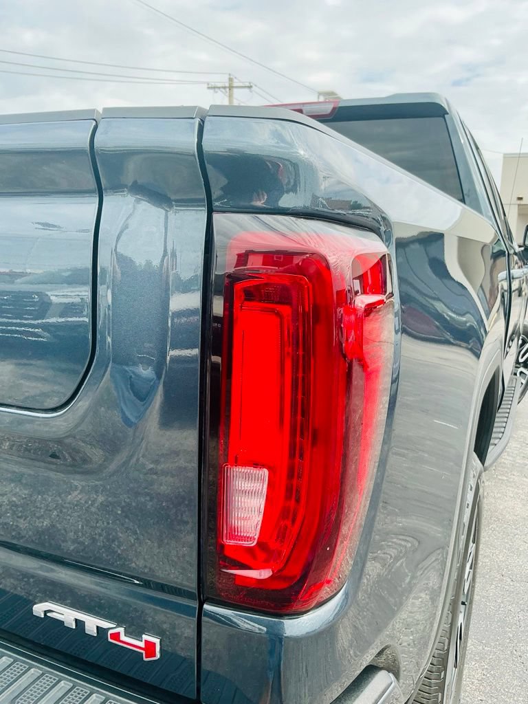 Used 2022 GMC Sierra 1500 AT4 w/ AT4 Premium Package AWD/4WD image 12