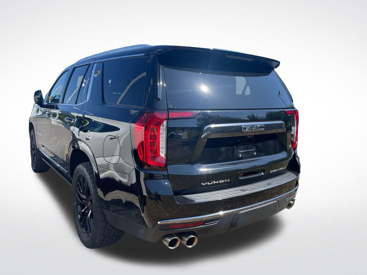 Used 2023 GMC Yukon Denali Ultimate AWD/4WD image 4