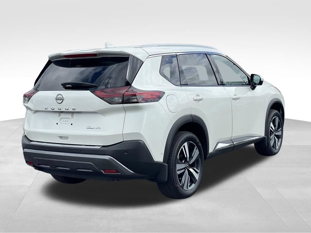Certified 2023 Nissan Rogue SL w/ SL Premium Package AWD/4WD image 4