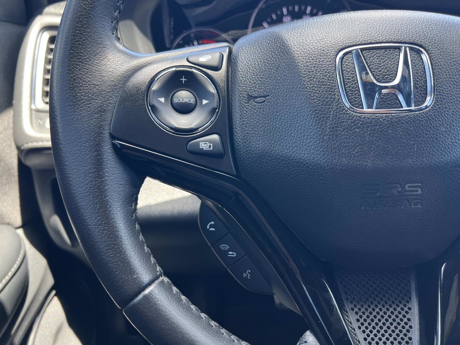 Used 2019 Honda HR-V Sport image 9