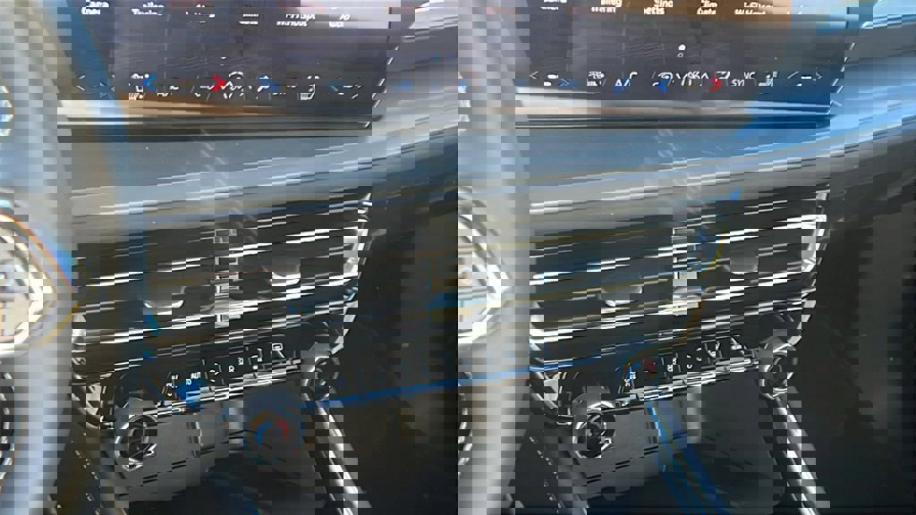 New 2026 Chevrolet Traverse LT image 26