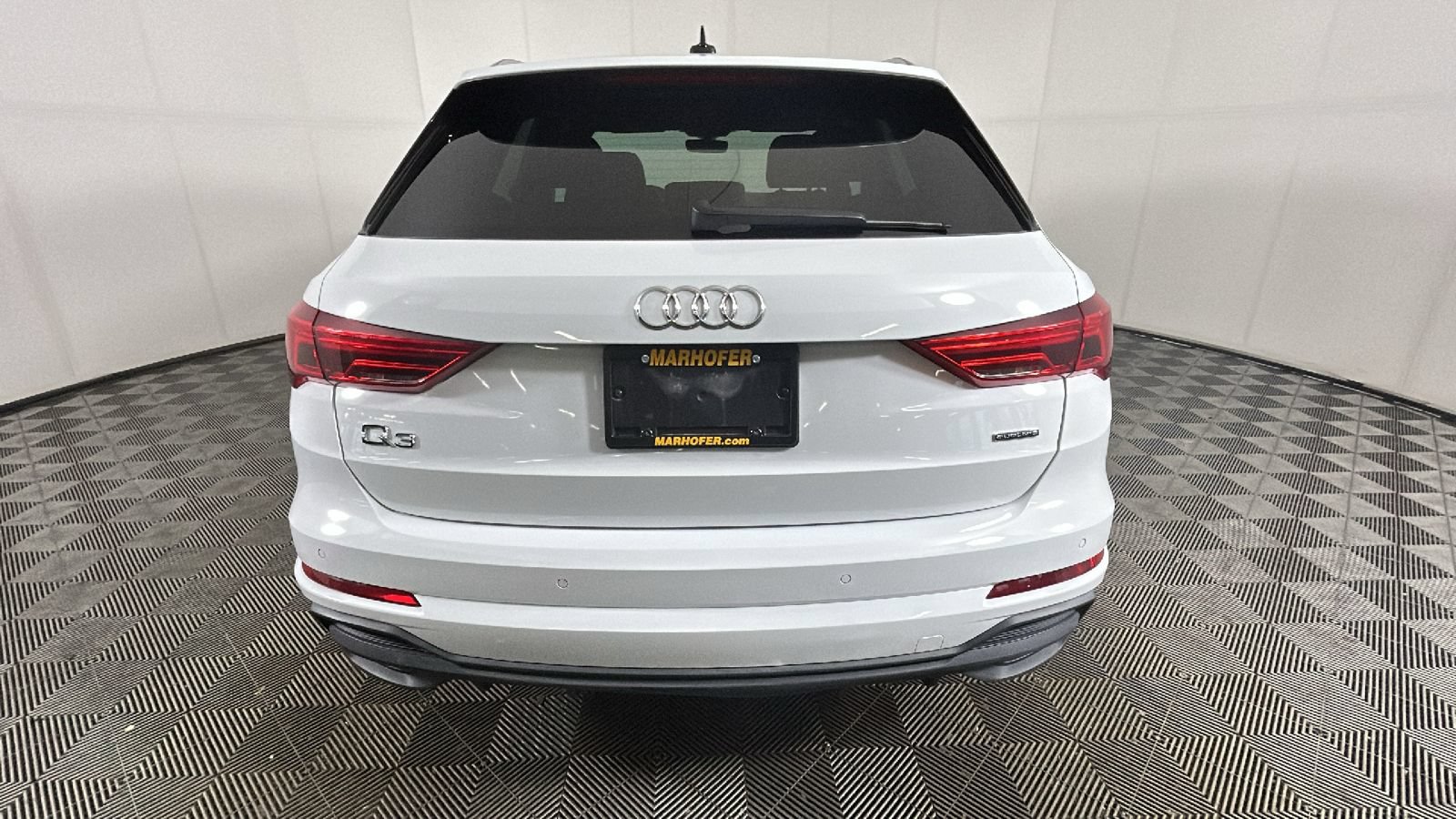Used 2025 Audi Q3 2.0T Premium AWD/4WD image 3