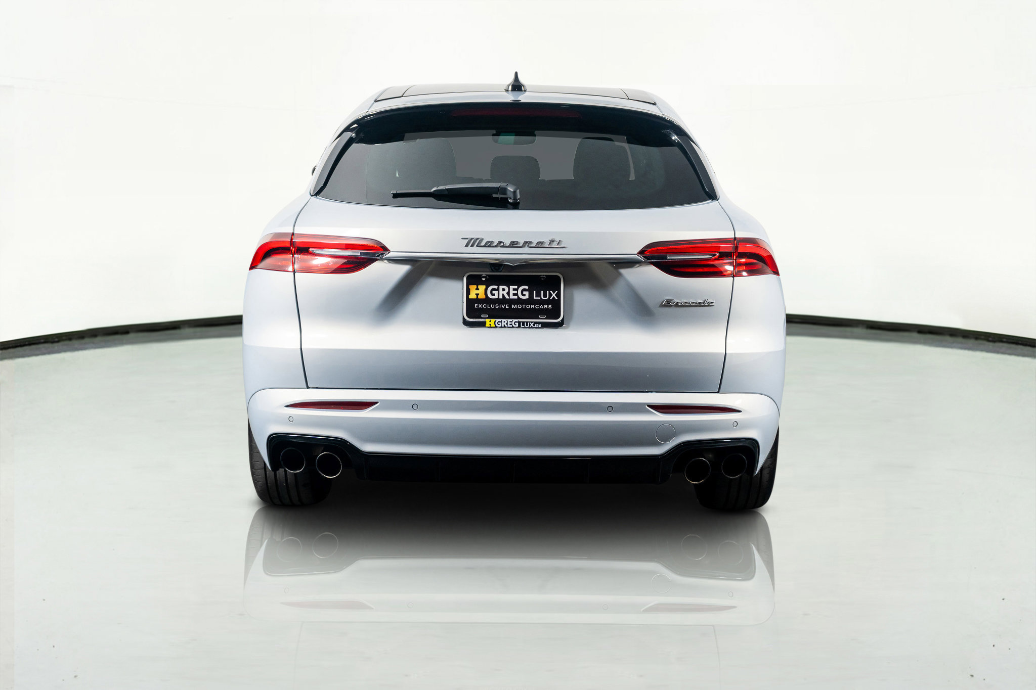 Used 2023 Maserati Grecale GT image 11