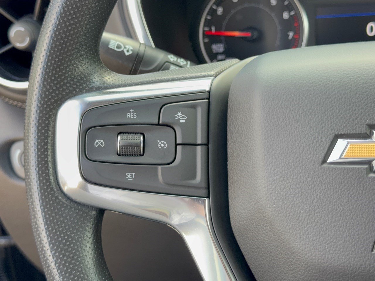 Used 2024 Chevrolet Blazer LT w/ Convenience Package FWD image 18
