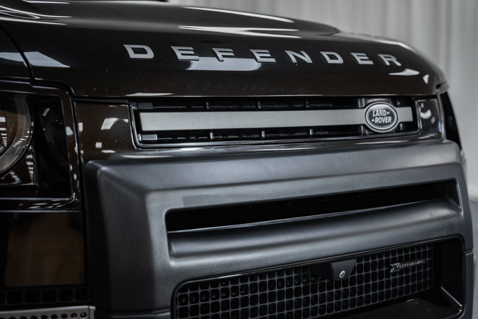 Used 2022 Land Rover Defender 110 X-Dynamic HSE AWD/4WD image 14
