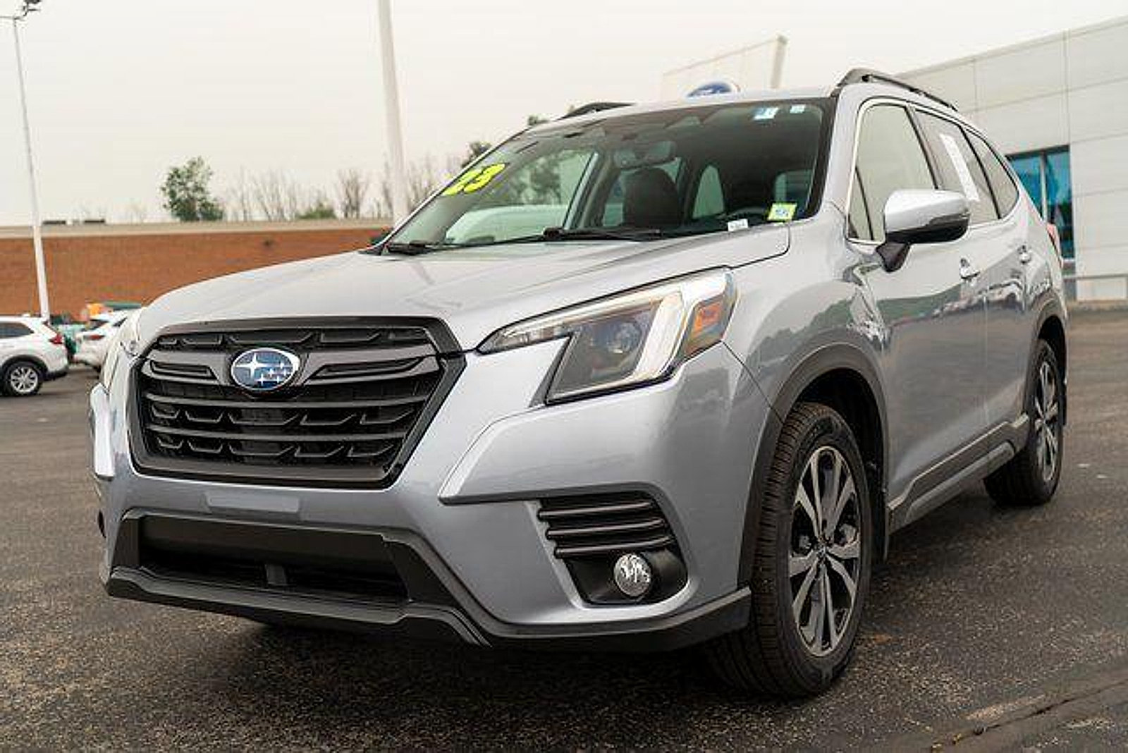 Used 2023 Subaru Forester Limited w/ Popular Package #2 AWD/4WD image 2