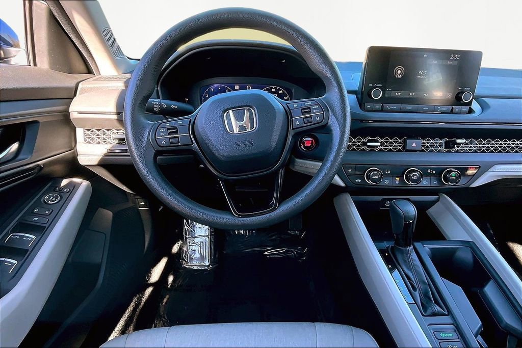 Used 2024 Honda Accord EX image 9