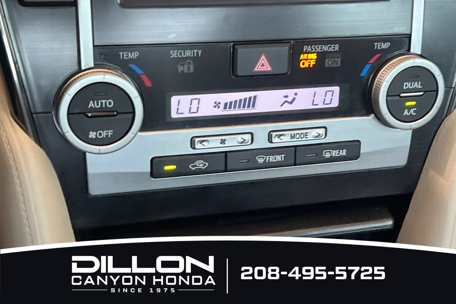 Used 2014 Toyota Camry LE FWD image 21