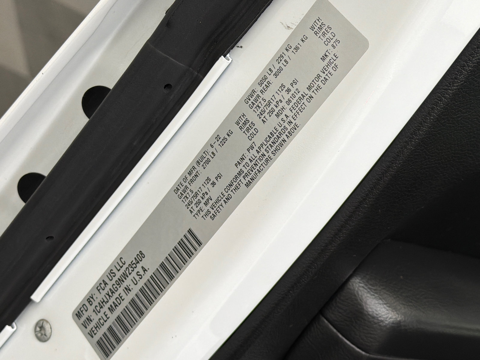 Used 2022 Jeep Wrangler Sport AWD/4WD image 30