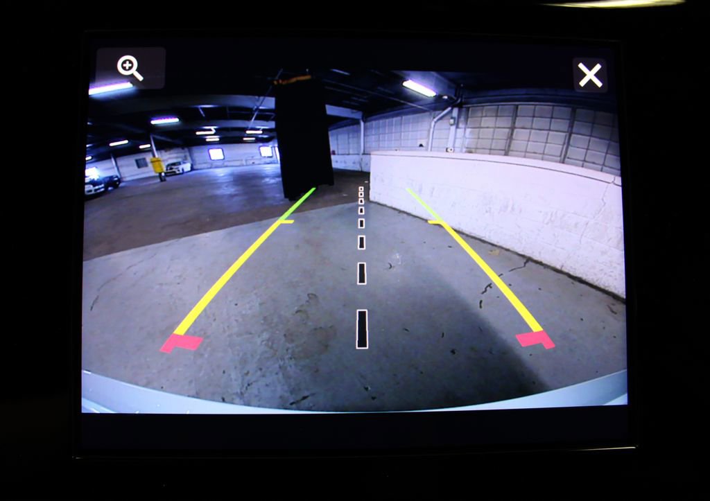 New 2025 Jeep Grand Cherokee Altitude image 17