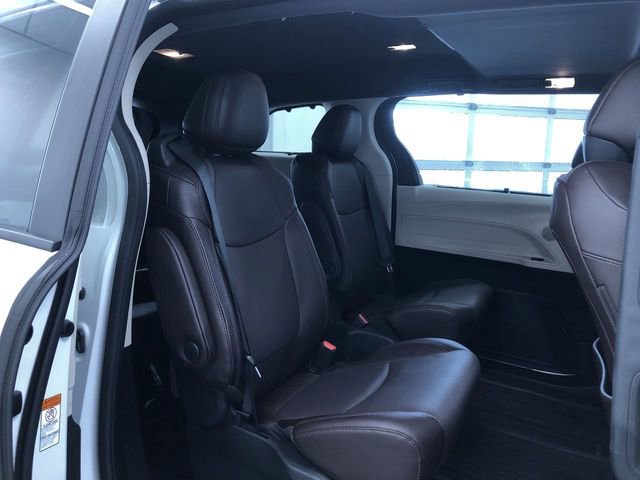 Certified 2024 Toyota Sienna Platinum image 21