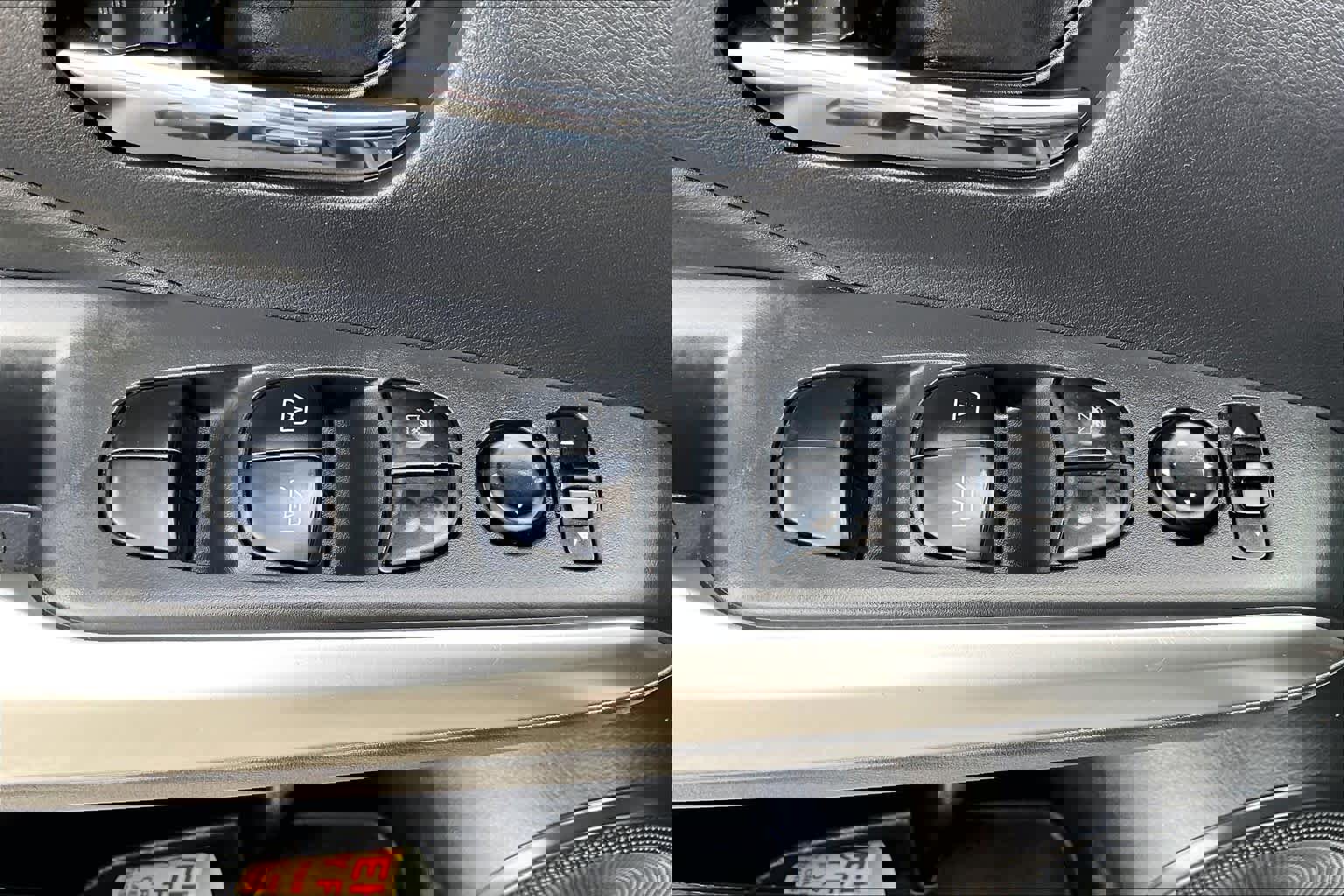 Used 2019 Nissan Kicks SR w/ SR Premium Package image 30