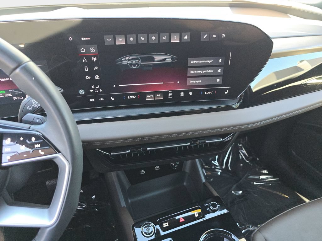 Used 2025 Audi Q6 e-tron Premium Plus w/ Premium Plus AWD/4WD image 26