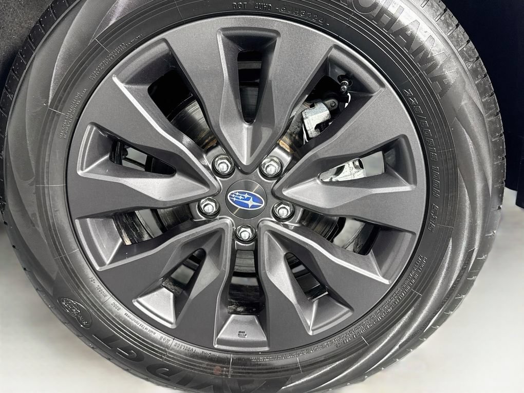 Used 2025 Subaru Outback Onyx Edition AWD/4WD image 37