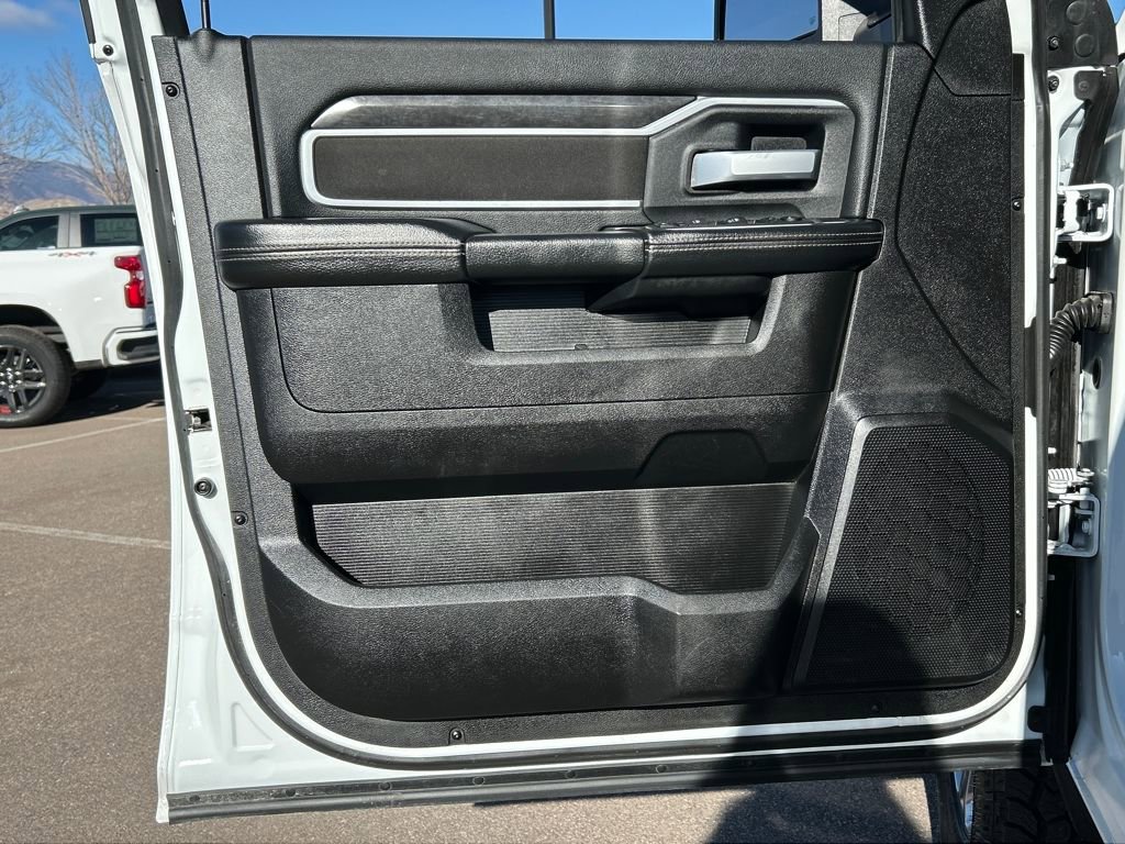 Used 2024 RAM 2500 Big Horn image 25