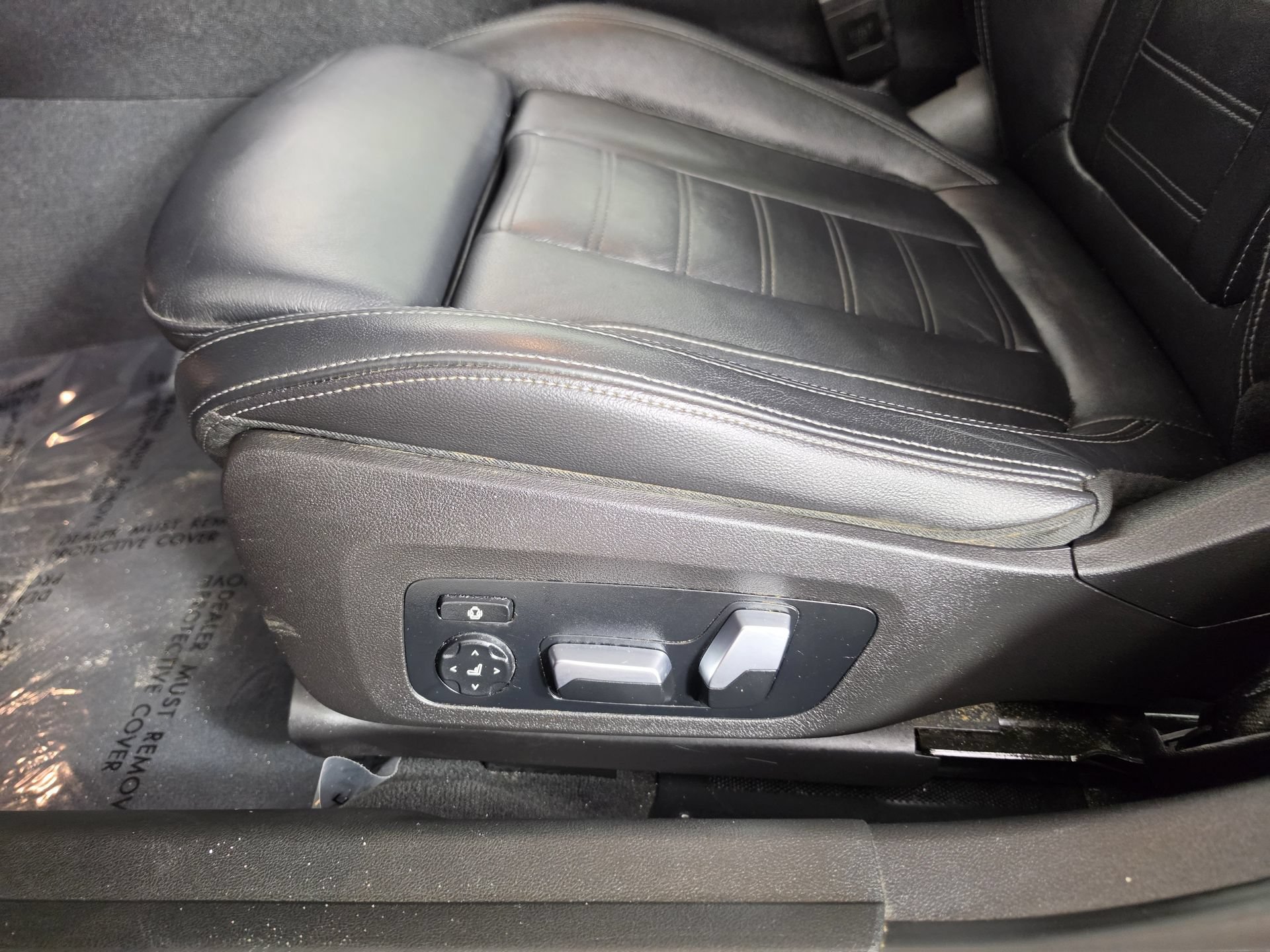 Used 2020 BMW 330i Sedan w/ Convenience Package RWD image 4