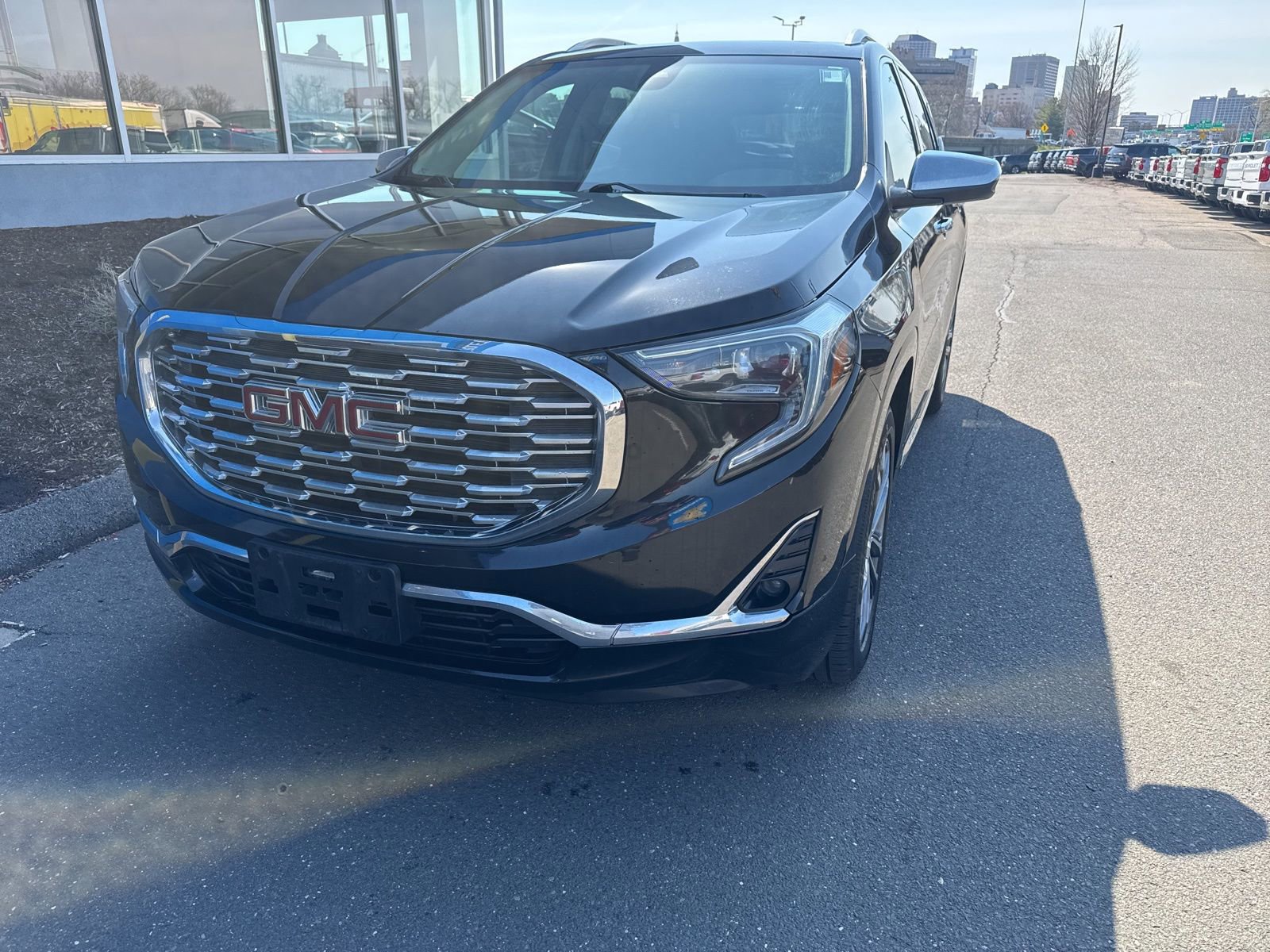 Used 2018 GMC Terrain Denali w/ Comfort Package image 2
