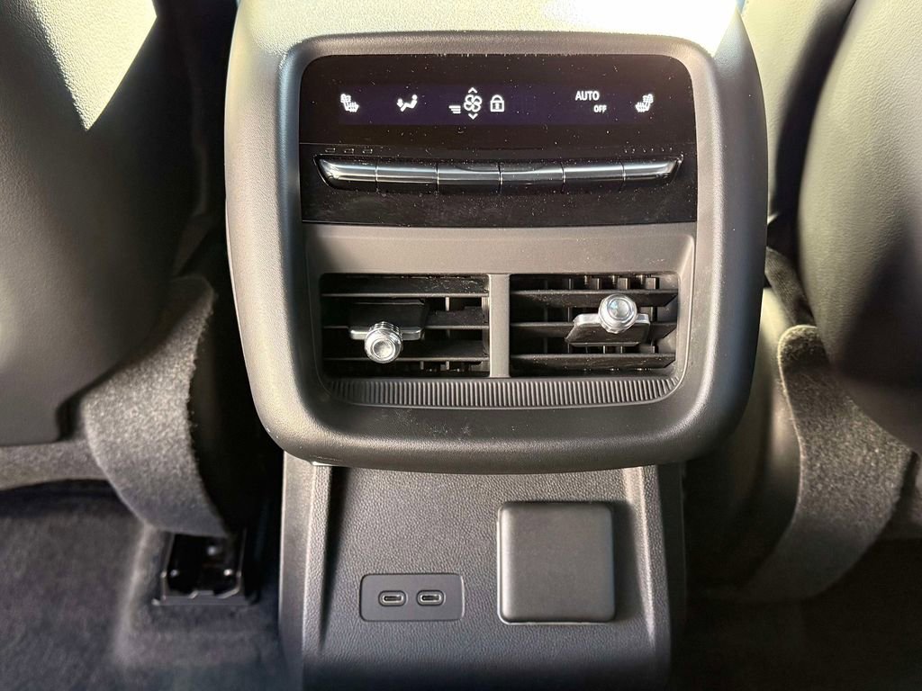 Used 2024 Cadillac Lyriq Luxury w/ LPO, Floor Liner Package image 20