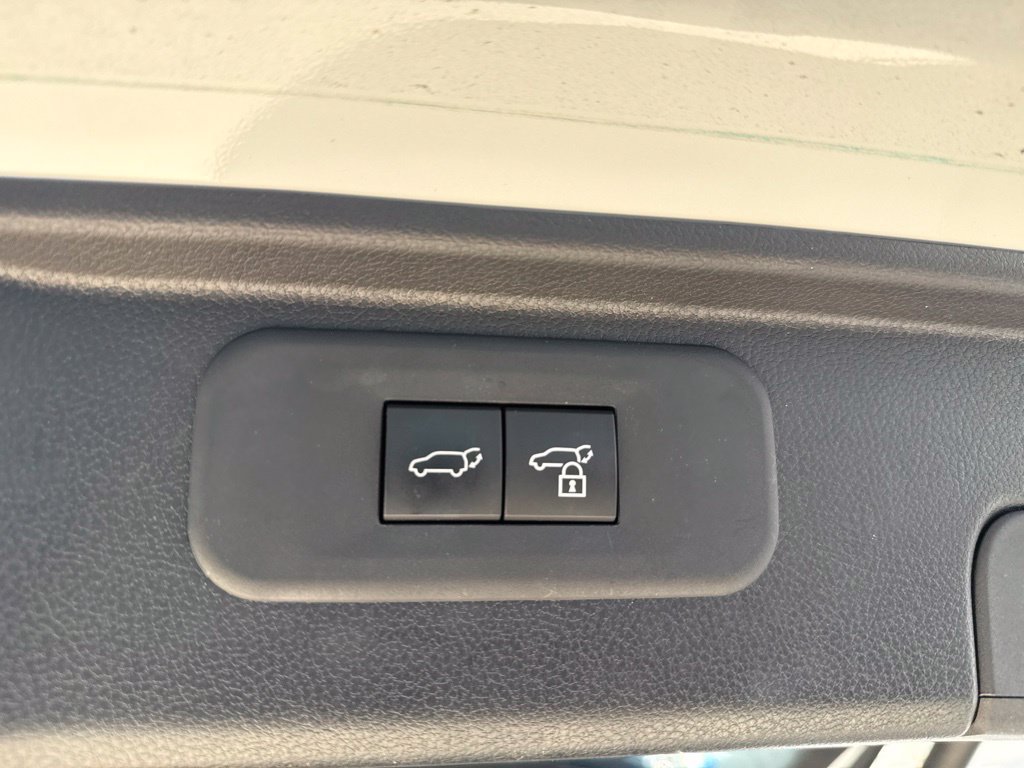 Used 2025 Toyota Grand Highlander FWD image 13
