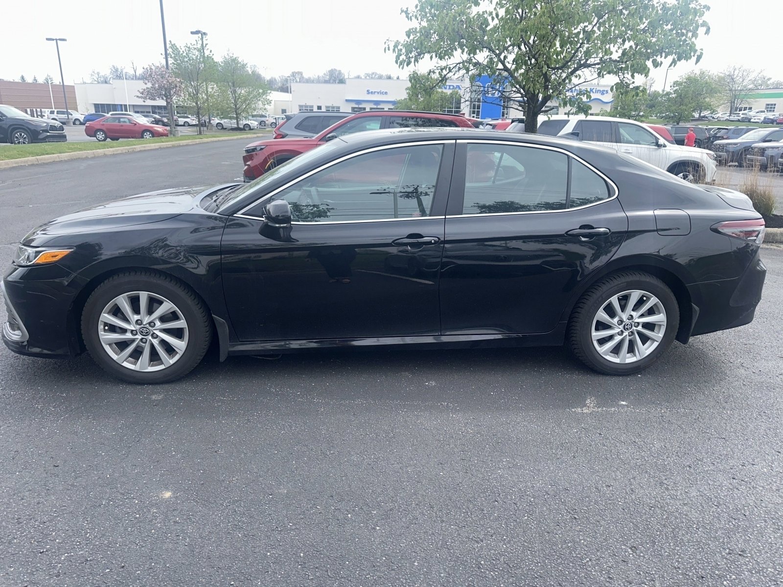 Used 2021 Toyota Camry LE w/ Convenience Package FWD image 8