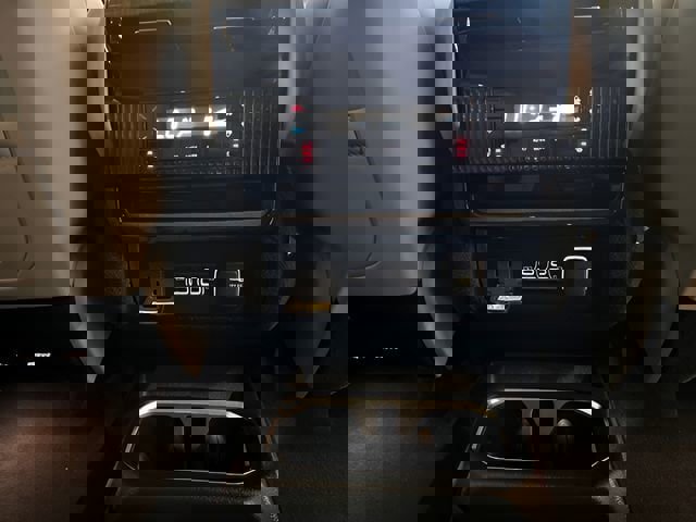 Used 2023 Jeep Wagoneer Series II w/ Flexible Seating Group image 12