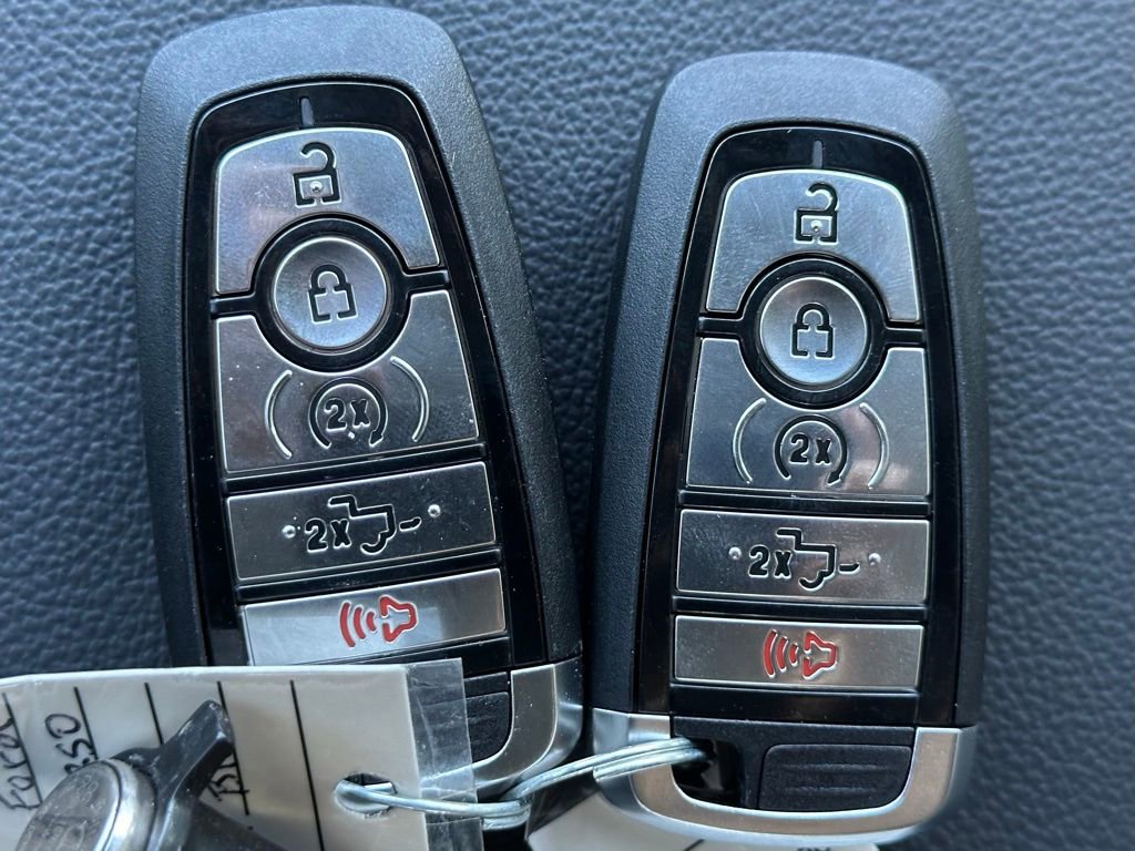 New 2026 Ford F250 Lariat w/ Black Appearance Package image 61