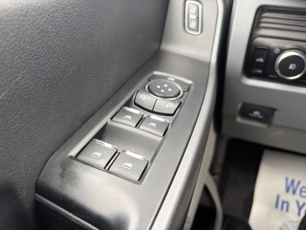 Used 2025 Ford F250 XLT AWD/4WD image 16