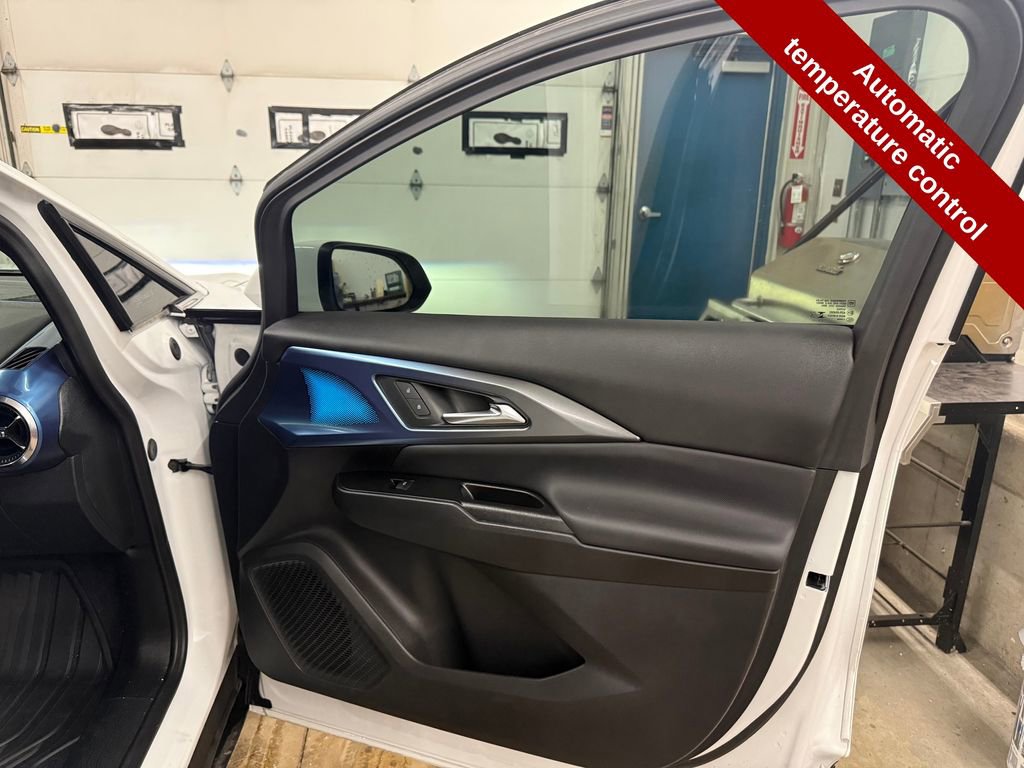 Used 2024 Chevrolet Equinox EV LT image 45