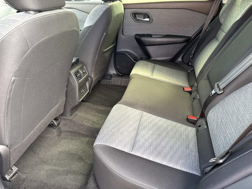 Certified 2023 Nissan Rogue SV image 13