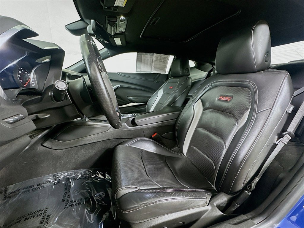 Used 2021 Chevrolet Camaro SS image 15