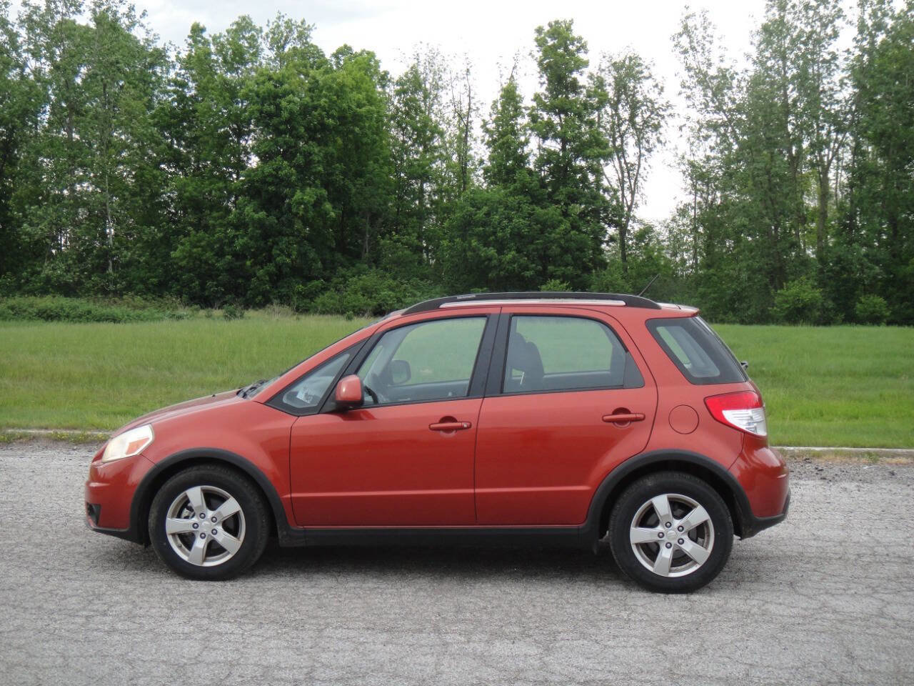 Used 2012 Suzuki SX4 AWD Hatchback image 5