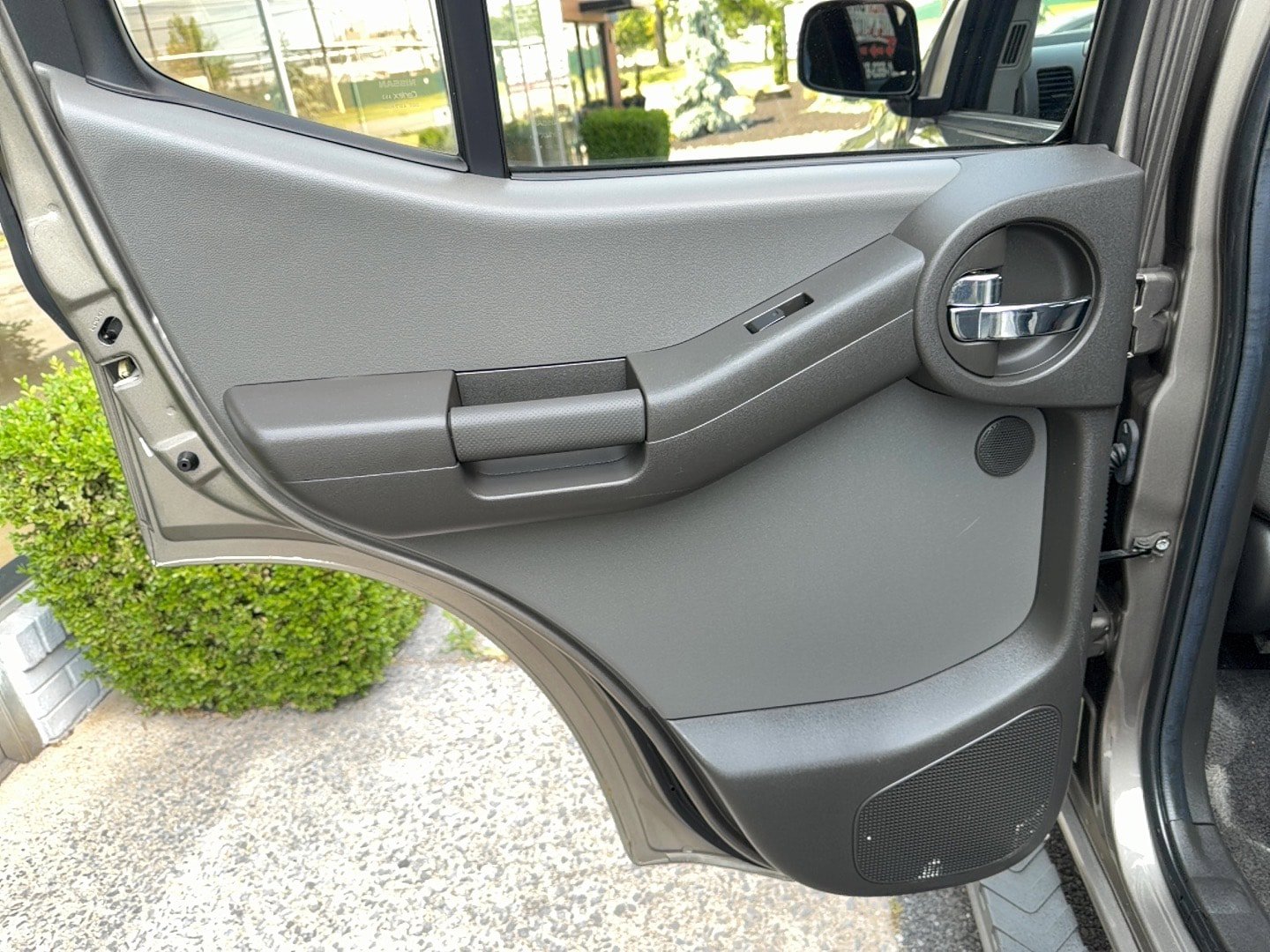 Used 2005 Nissan Xterra SE AWD/4WD image 14