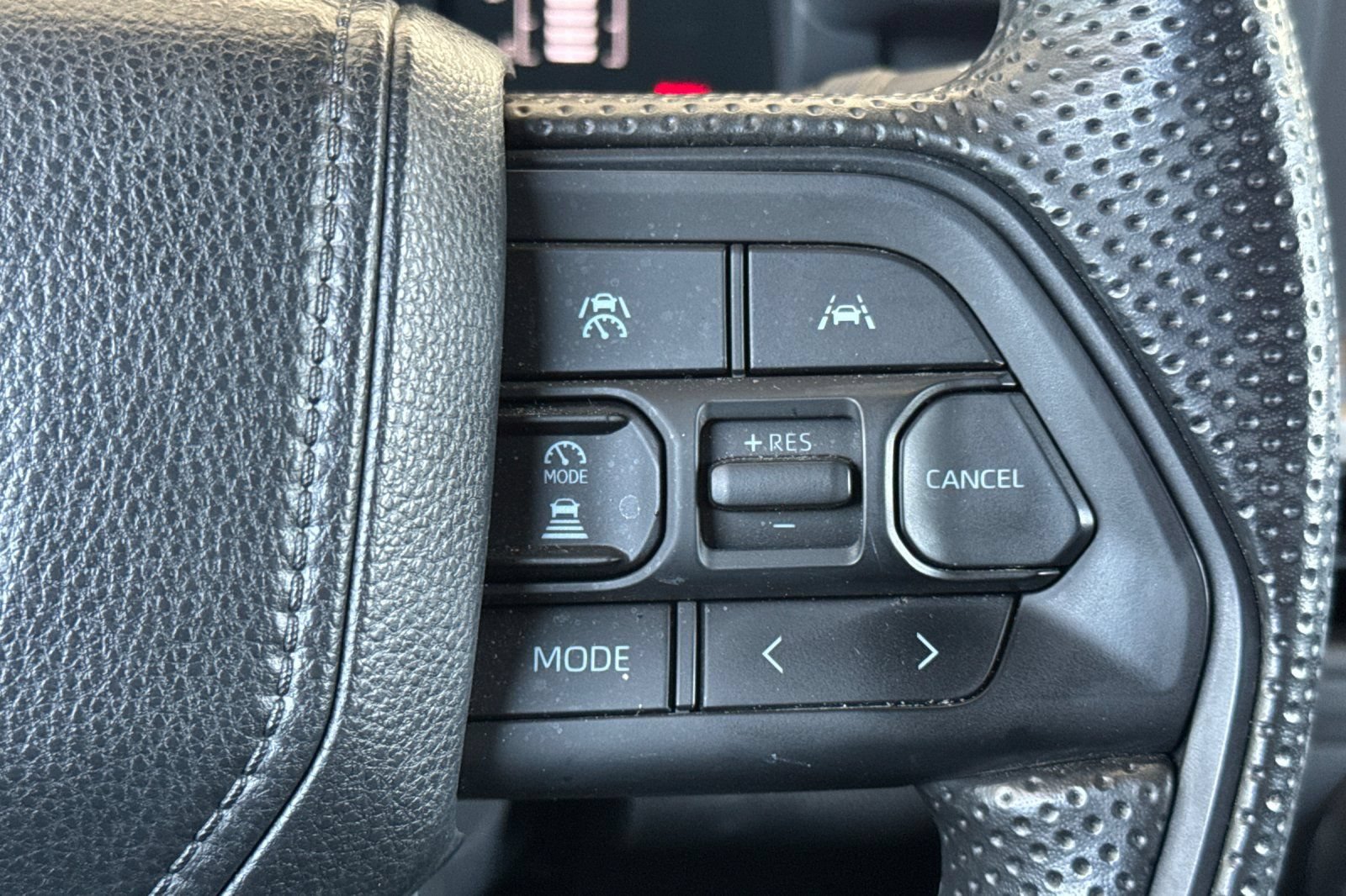 Certified 2024 Toyota Tacoma SR5 AWD/4WD image 30