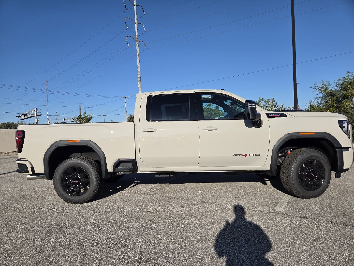 New 2026 GMC Sierra 2500 AT4 w/ AT4 Premium Plus Package AWD/4WD image 21