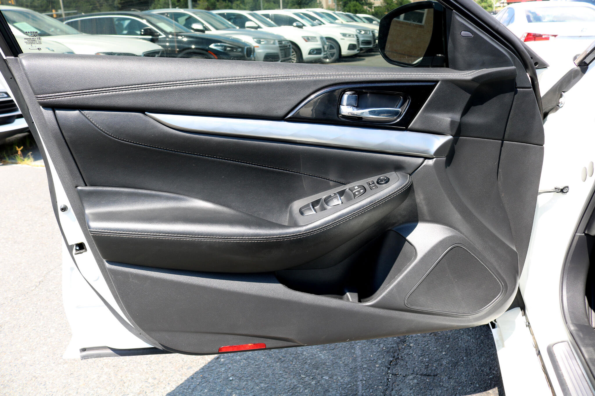 Used 2022 Nissan Maxima SV w/ Floor Mat Group image 13