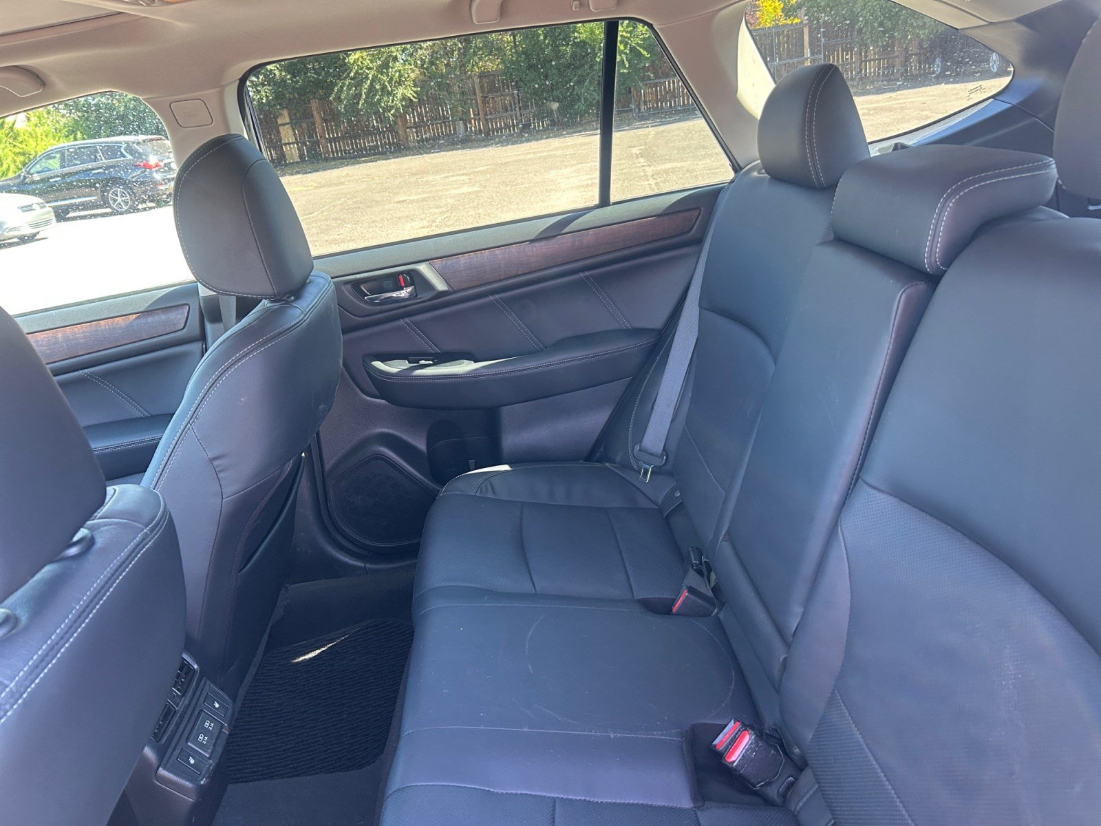 Used 2019 Subaru Outback 2.5i Limited AWD/4WD image 17
