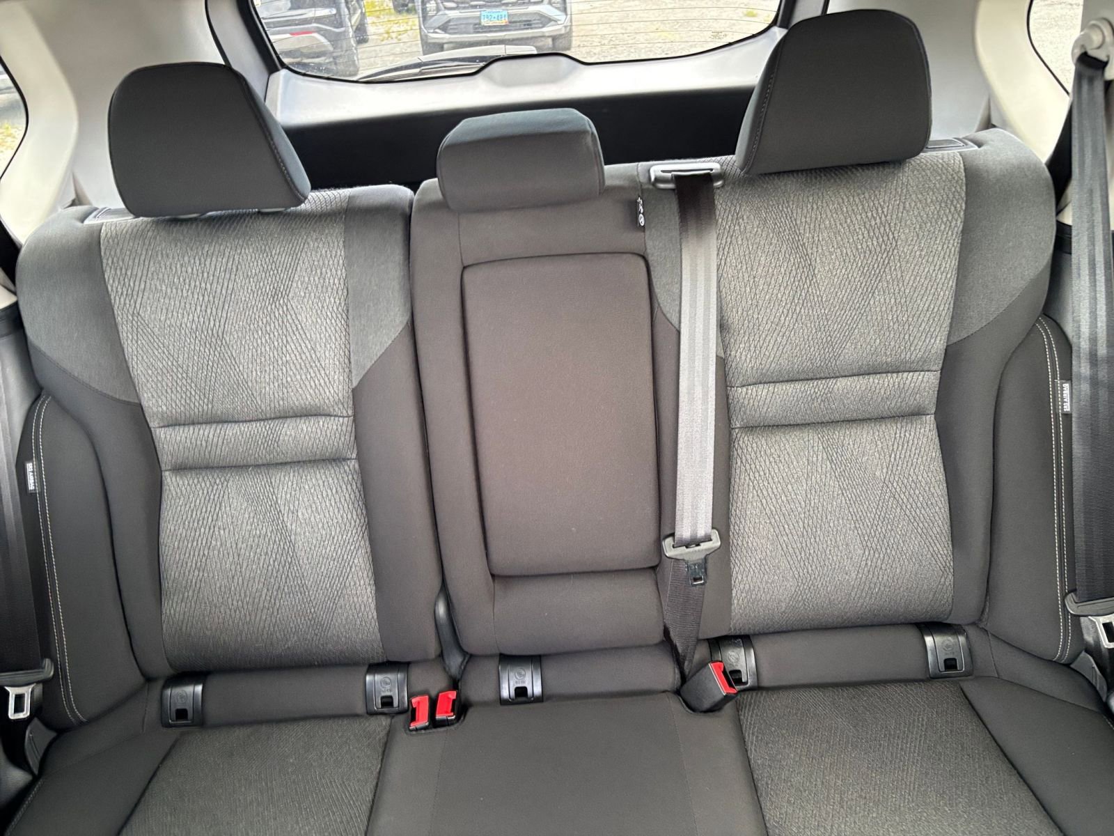 Used 2025 Nissan Rogue SV AWD/4WD image 36