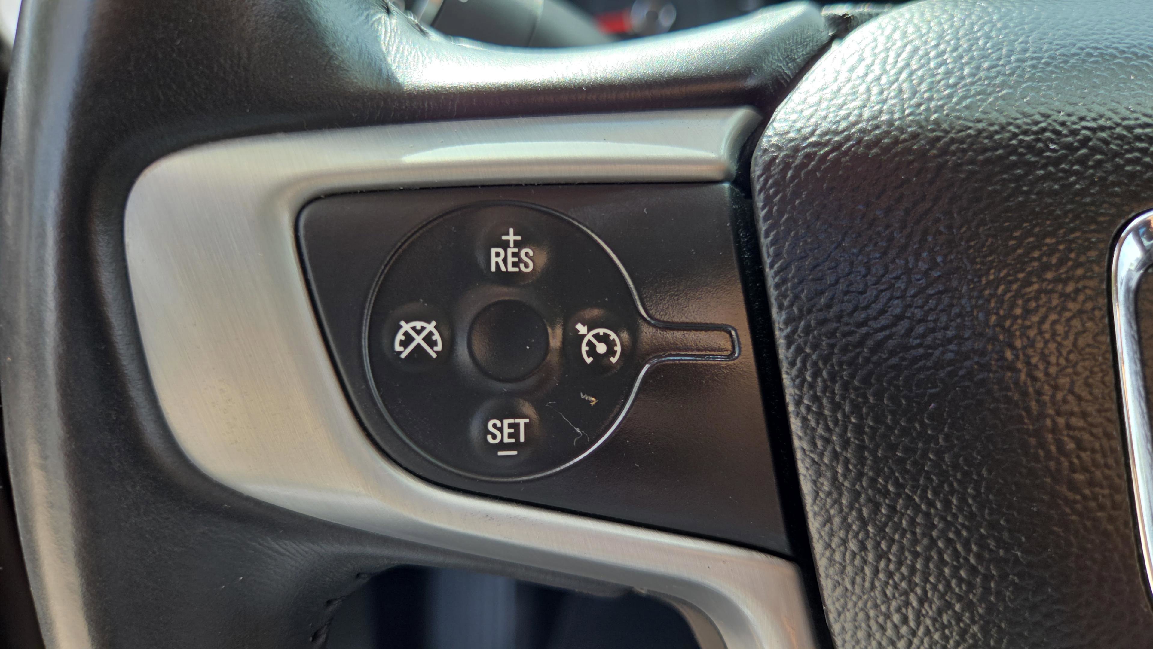 Used 2017 GMC Acadia SLE FWD image 25