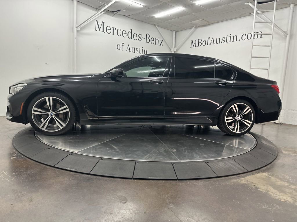 Used 2018 BMW 740i RWD image 4