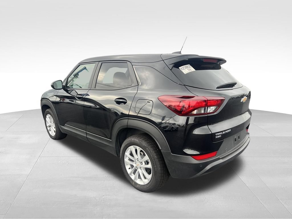 Used 2026 Chevrolet TrailBlazer LS w/ LS Convenience Package AWD/4WD image 7