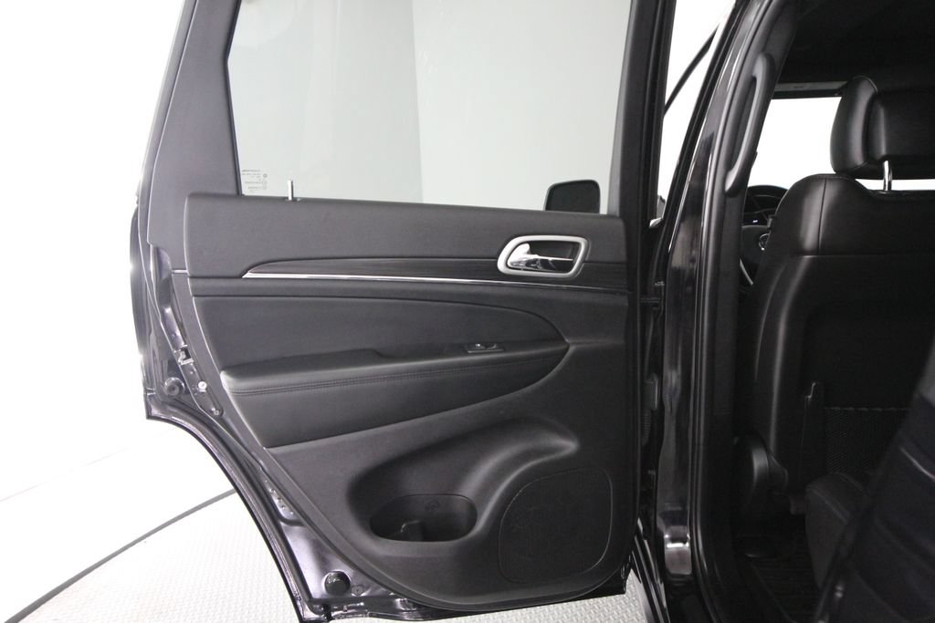 Used 2021 Jeep Grand Cherokee Limited w/ Luxury Group II AWD/4WD image 35