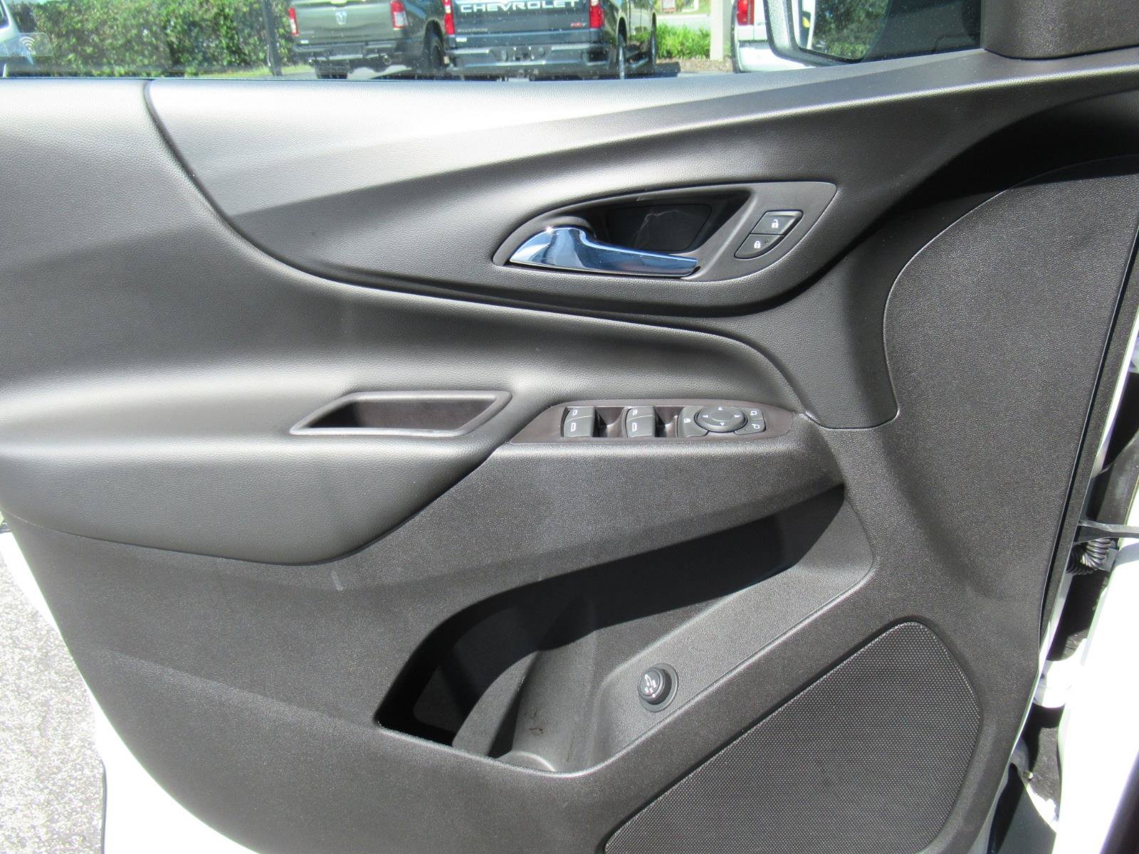 Used 2020 Chevrolet Equinox LT FWD image 21