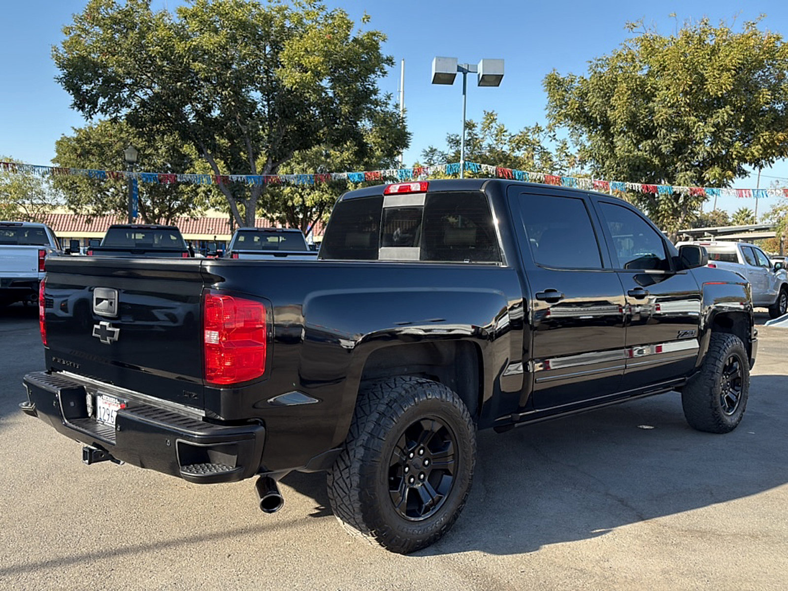 Used 2015 Chevrolet Silverado 1500 LTZ Z71 w/ Midnight Edition AWD/4WD image 8