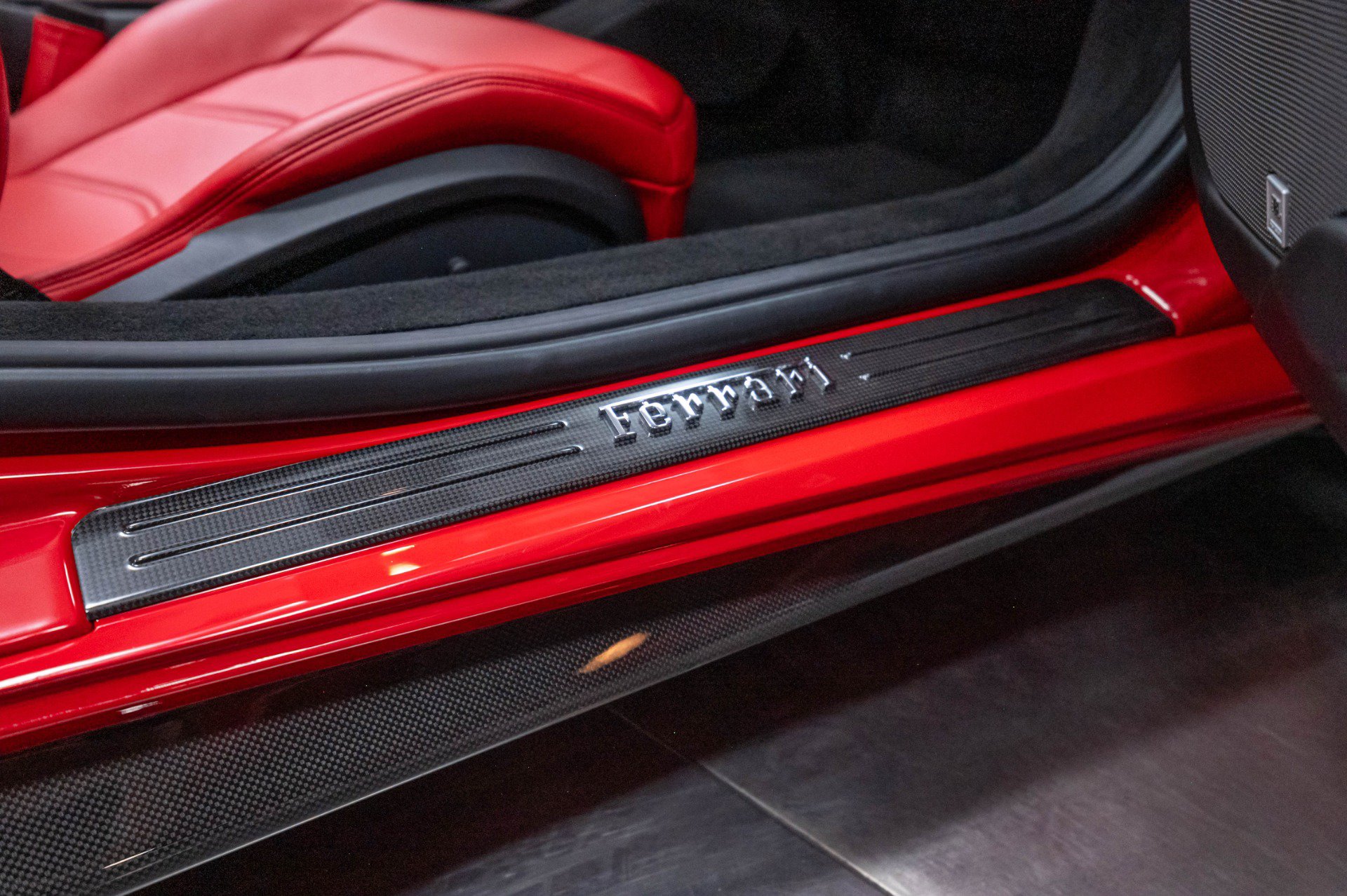 Used 2018 Ferrari 488 Spider RWD image 35